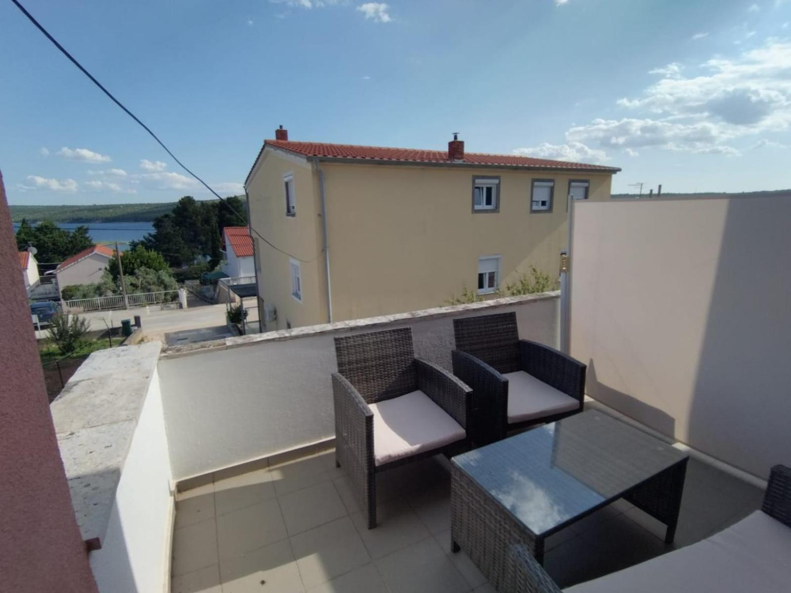 Apartments Vuk Posedarje Bagian luar foto
